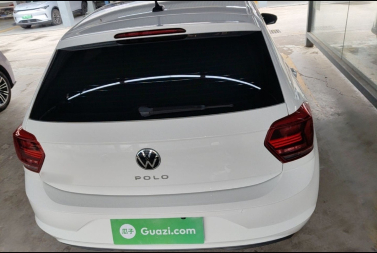 Volkswagen Polo 2023 car image #3