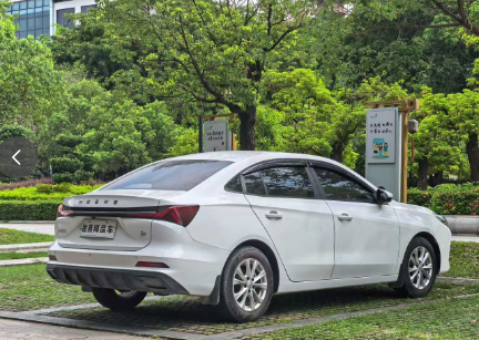 Roewe i5 2023 car image #3