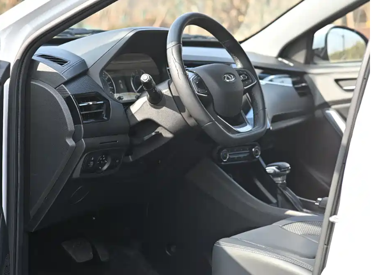 Chery Tiggo 3x 2024 car image #3