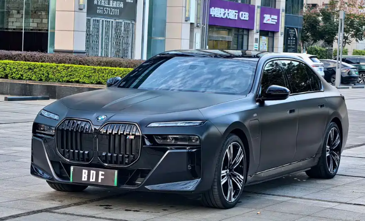 BMW i7 2025 #10 BMW i7 2025 car image #10