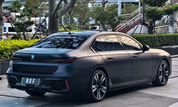 BMW i7 2025 #6 BMW i7 2025 car image #6