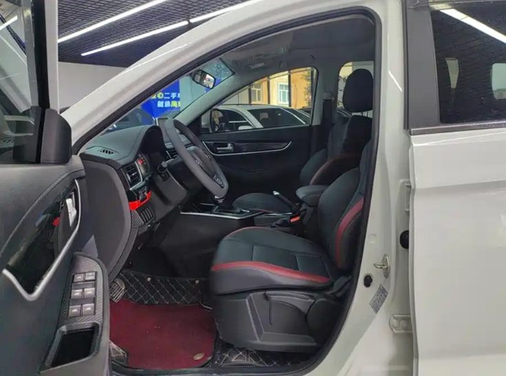 Forthing T5 2023 car image #7