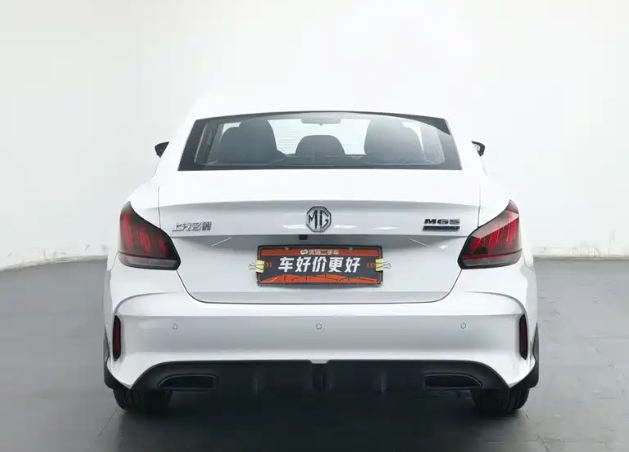 MG 5 2025 car image #2