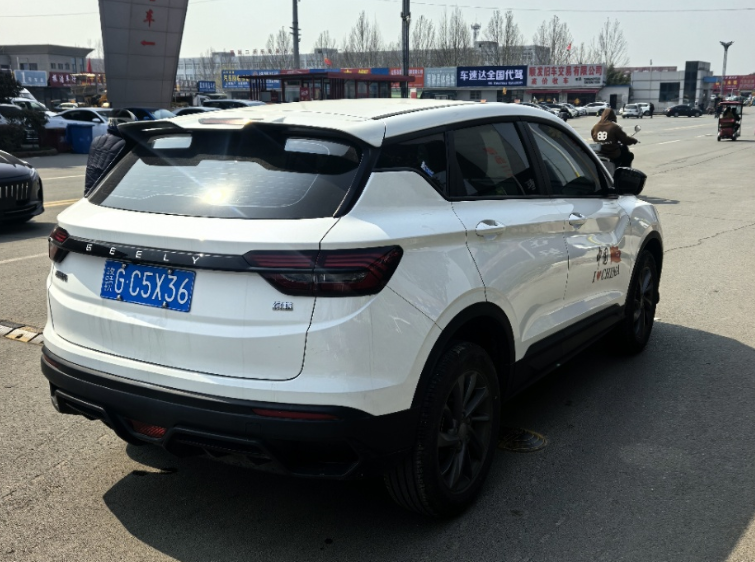 GEELY Coolray 2025 #5 GEELY Coolray 2025 car image #5