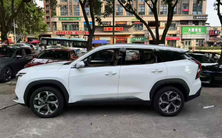 GEELY Boyue L 2023 car image #3