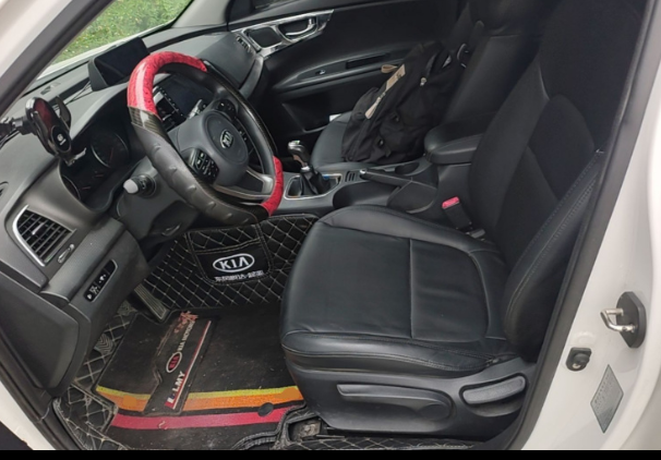 Kia K4 2015 car image #9