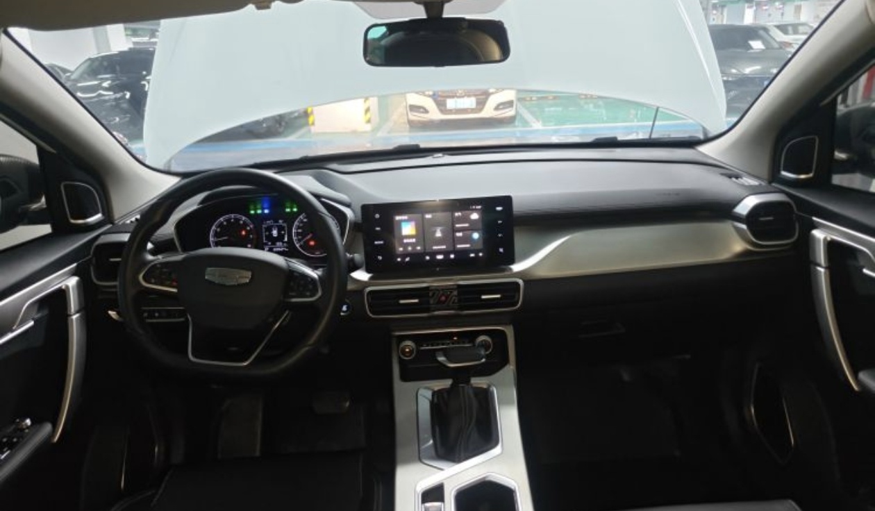 GEELY Coolray 2024 car image #2
