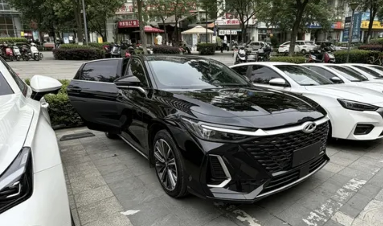 Chery Arrizo 8 2023 car image #4