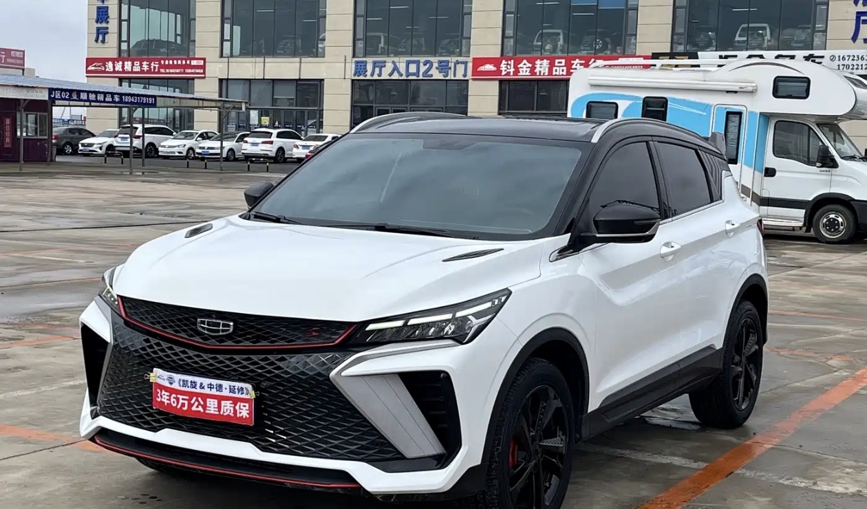 GEELY Coolray 2023 #2 GEELY Coolray 2023 صورة سيارة #2