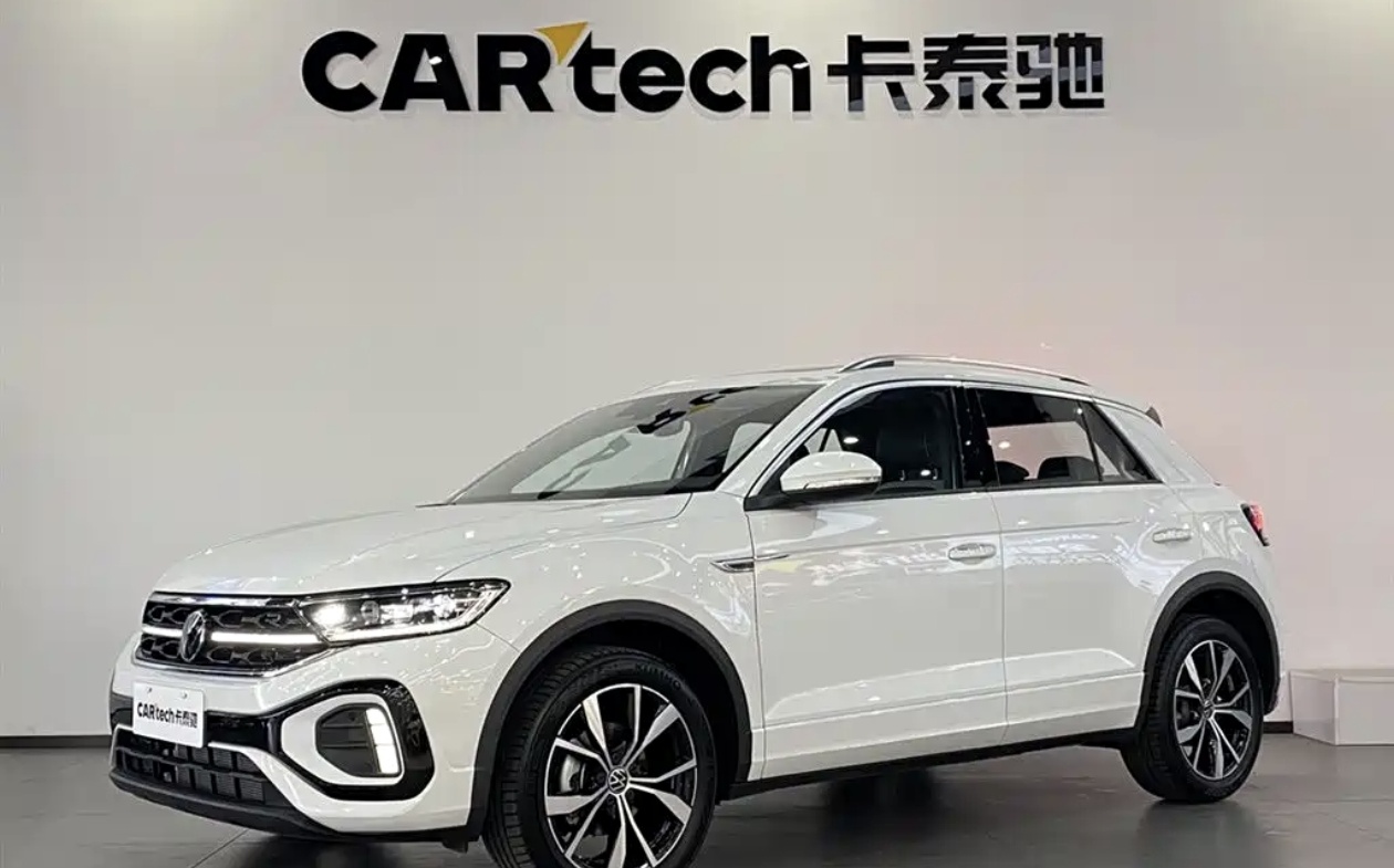 Volkswagen T-Roc 2025 car image #3