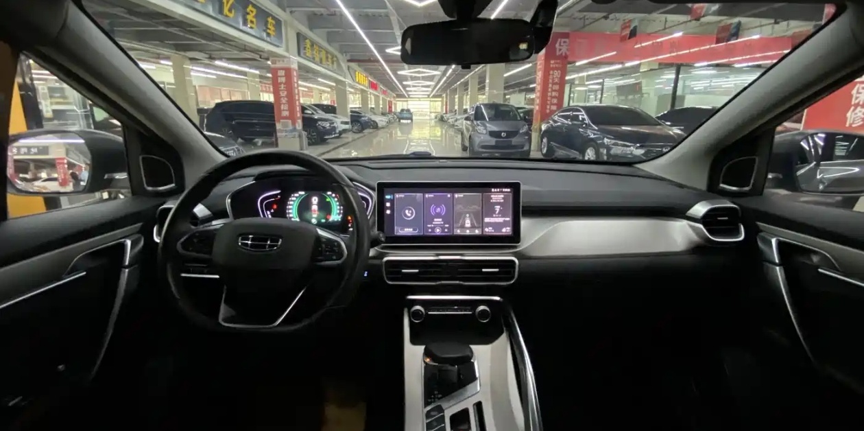 GEELY Coolray 2024 #2 GEELY Coolray 2024 image de voiture #2