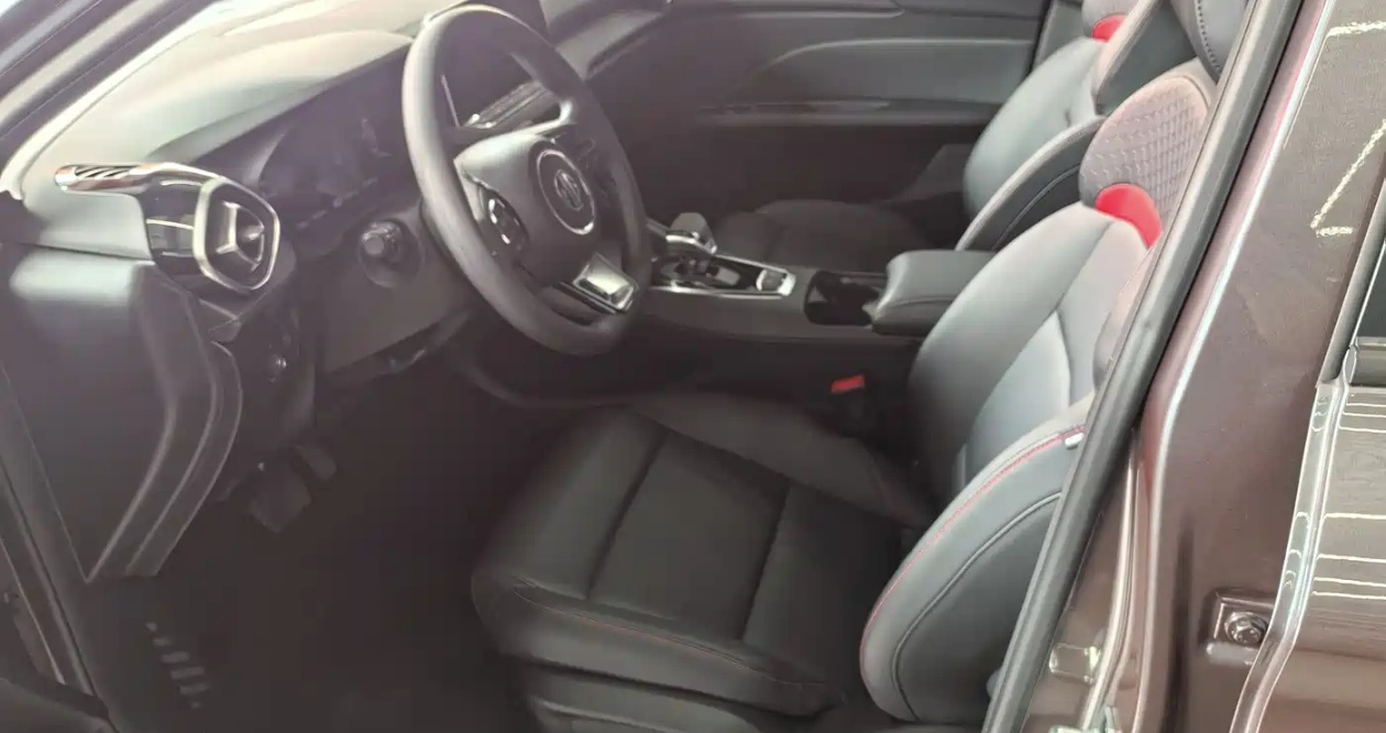 MG 5 2025 immagine di auto #4