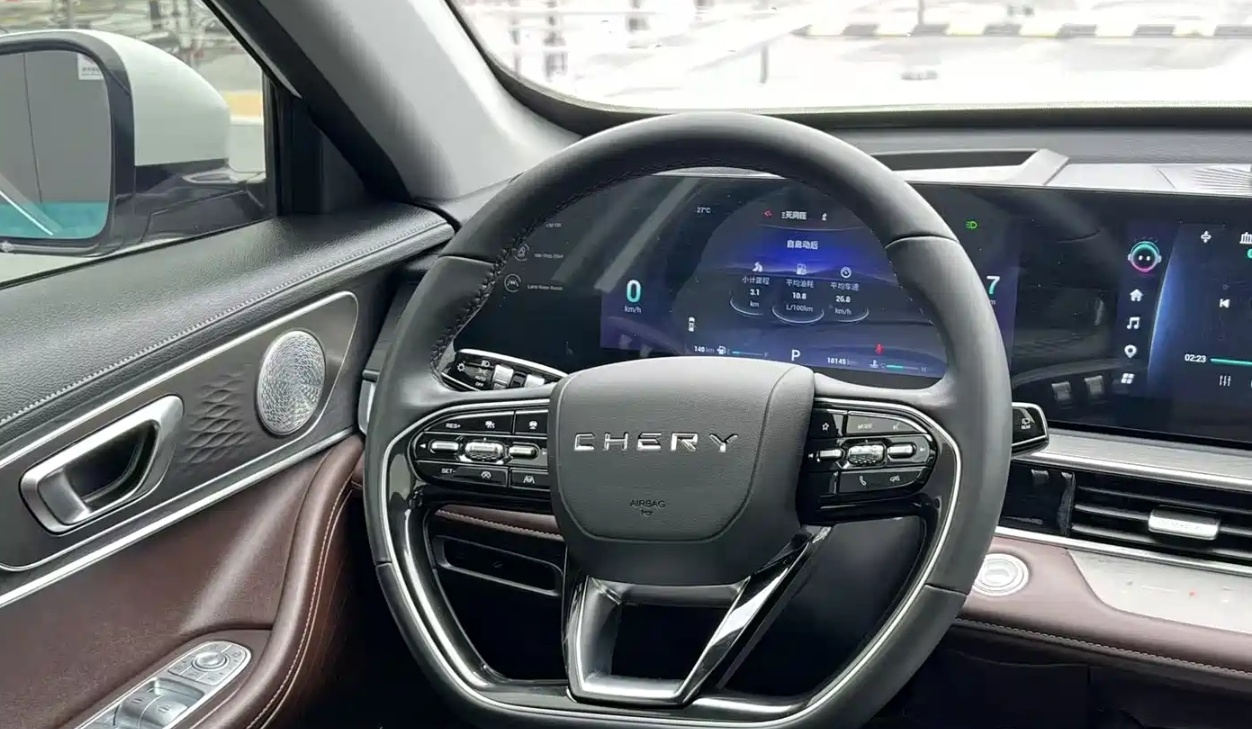 Chery Tiggo 8 PRO 2023 car image #2