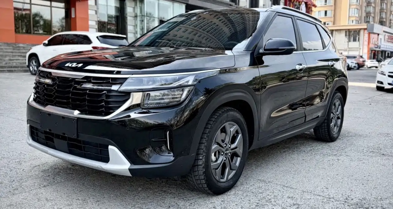 Kia Seltos 2023 car image 