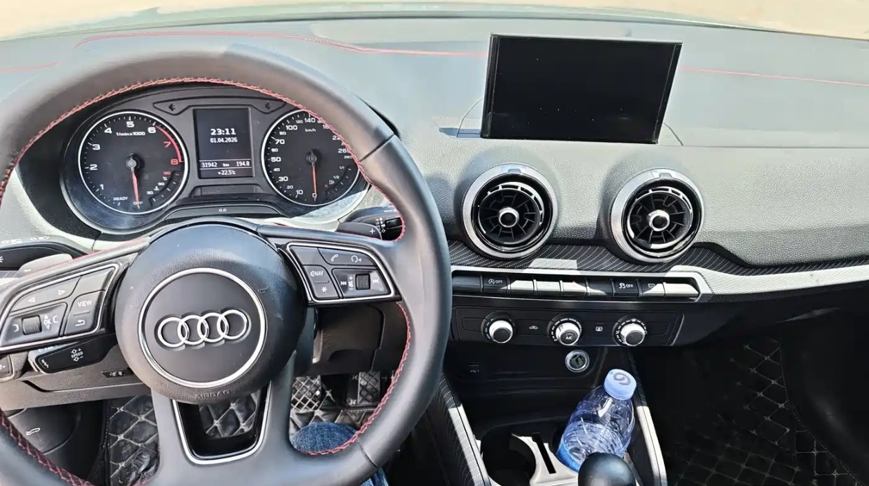 Audi Q2L 2023 #5 Audi Q2L 2023 car image #5