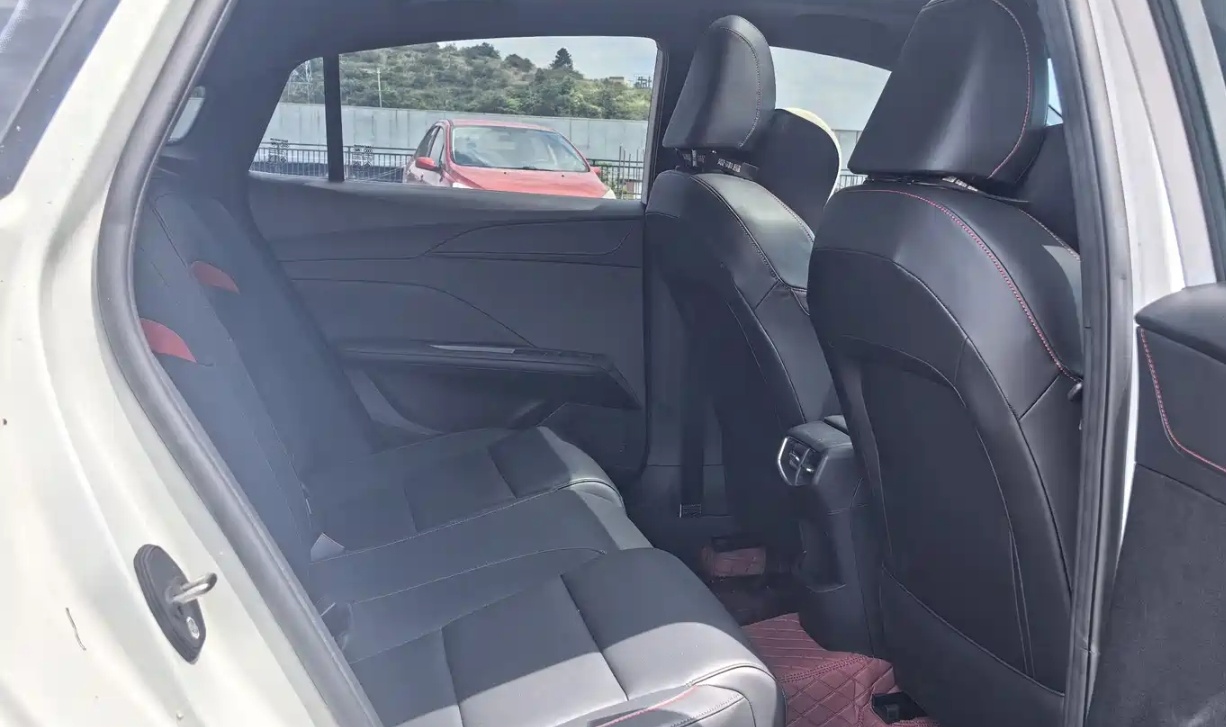 MG 5 2025 imagen de coche #2