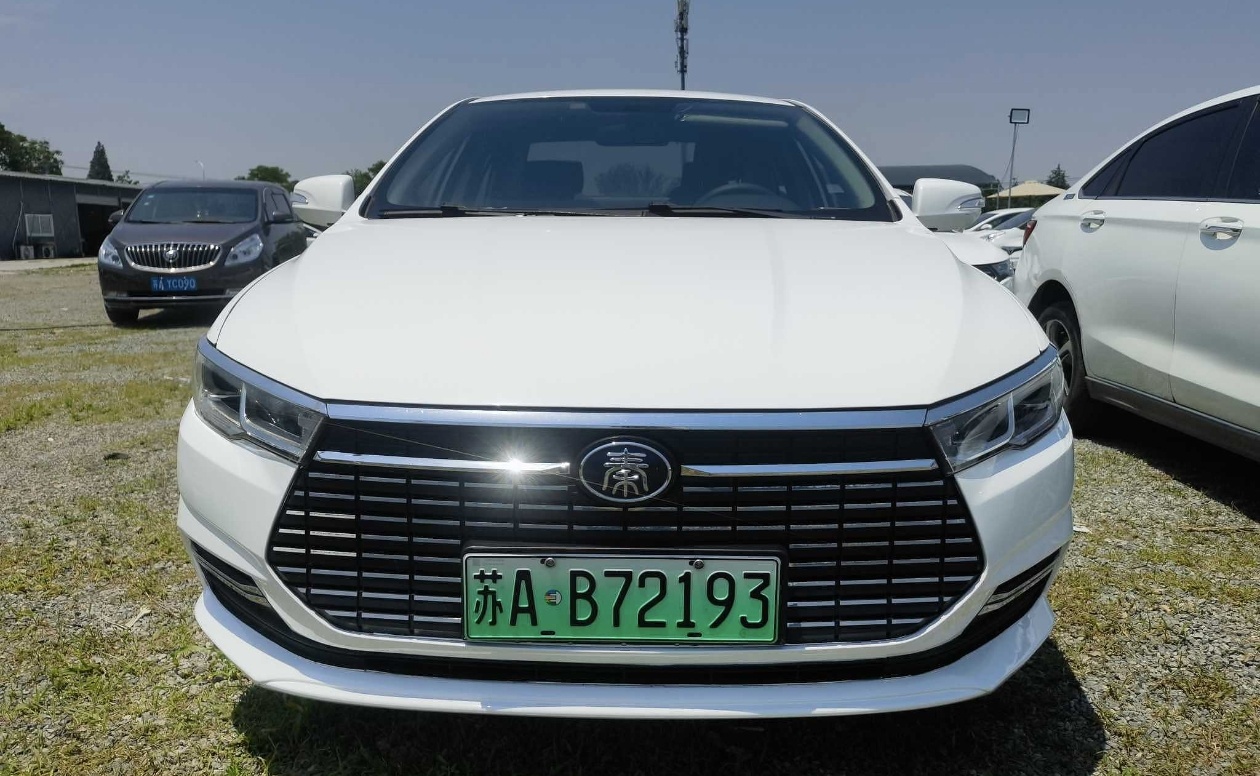 BYD Qin New Energy 2023 car image #4