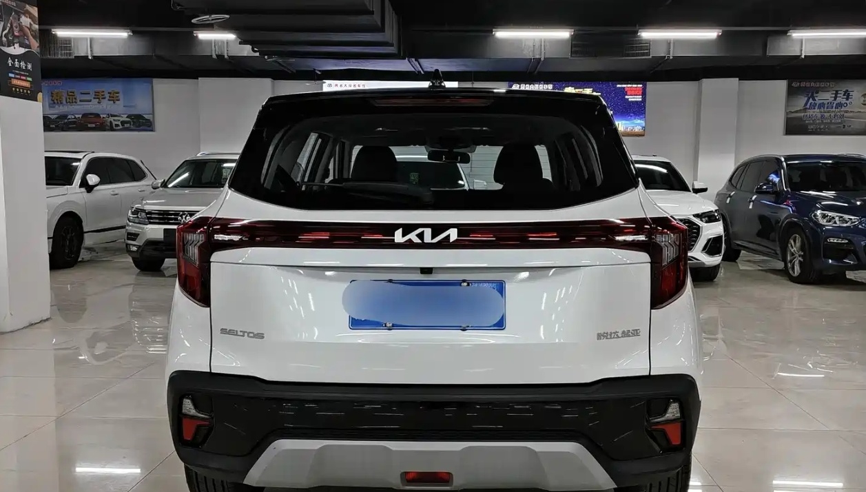 Kia Seltos 2024 #4 Kia Seltos 2024 car image #4