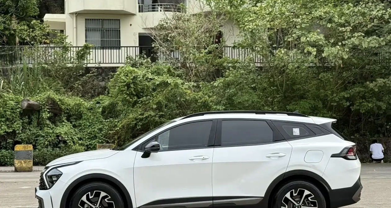 Kia Sportage 2023 car image #5