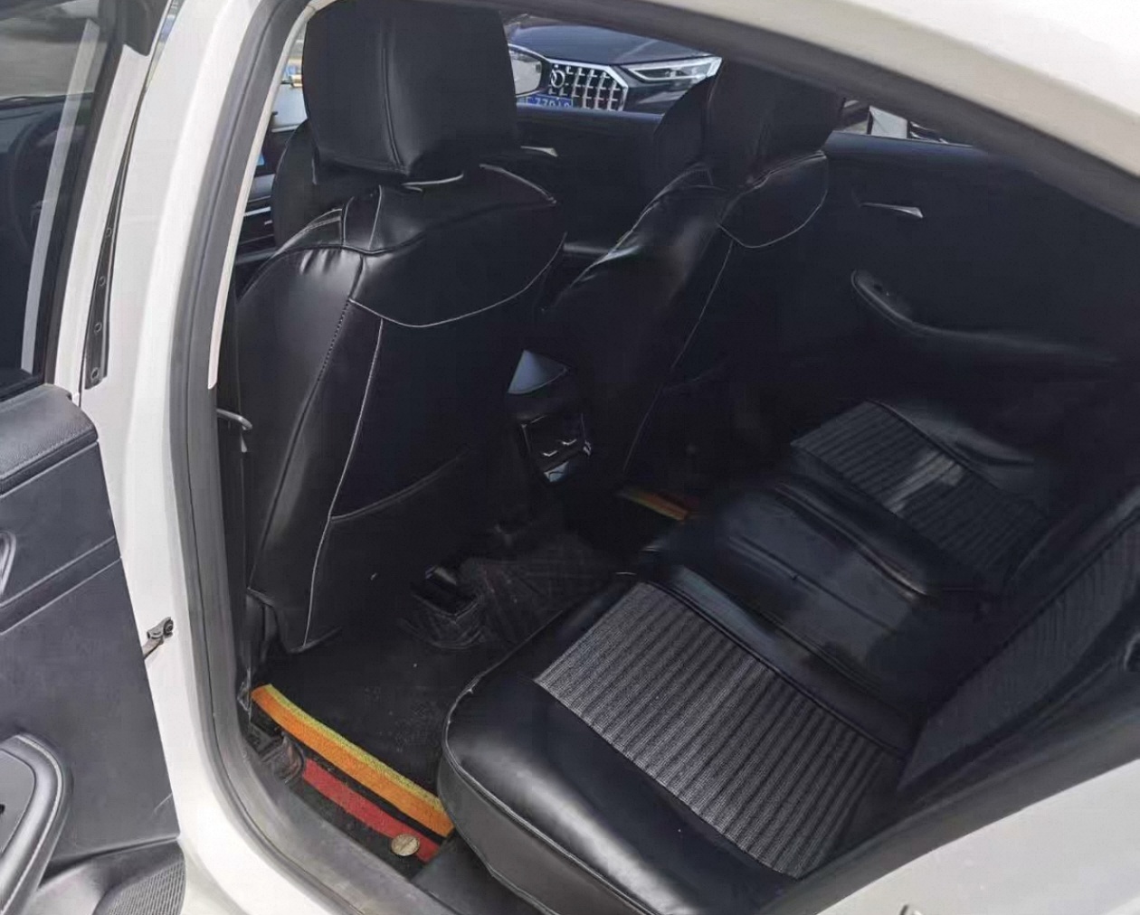 Roewe i5 2024 #4 Roewe i5 2024 image de voiture #4