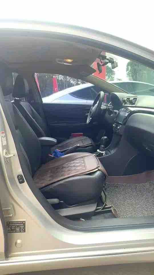 Suzuki Ciaz 2018 car image #2
