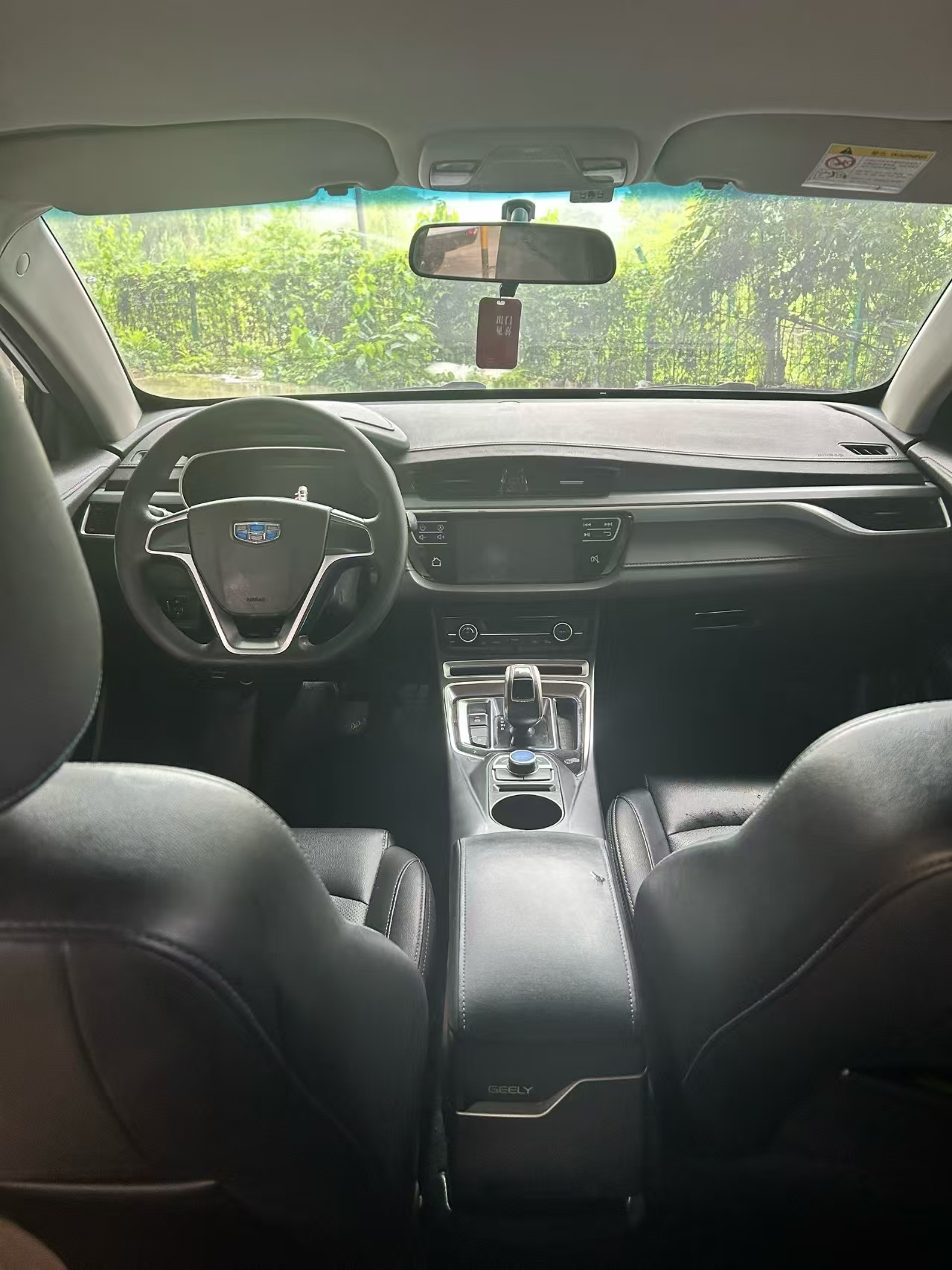 GEELY Emgrand New Energy 2019 car image #2
