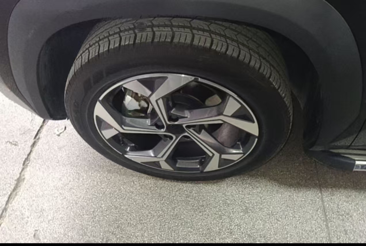 GEELY Boyue L 2023 car image #4