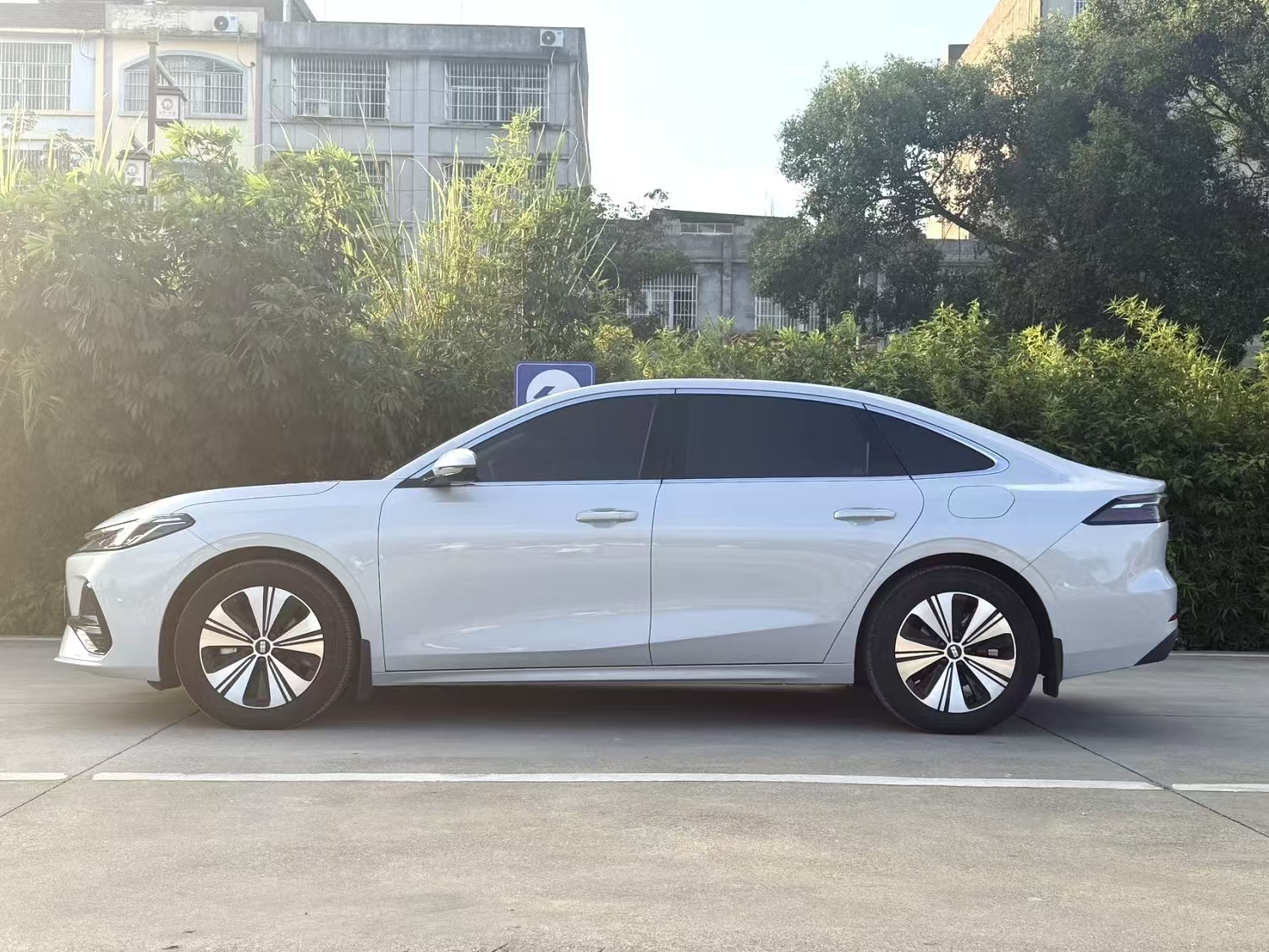 2025 car image #10