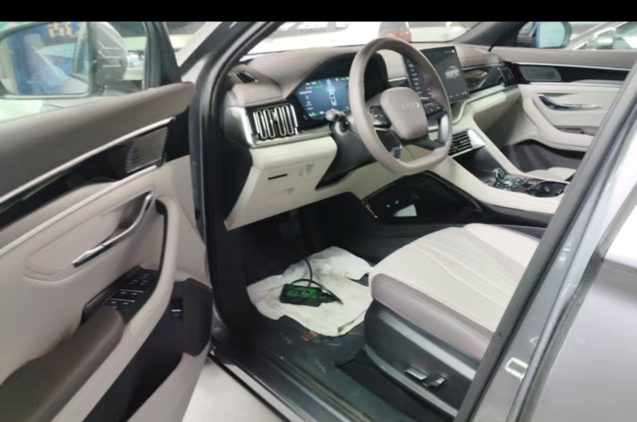 BYD Song Plus 2025 immagine di auto #9