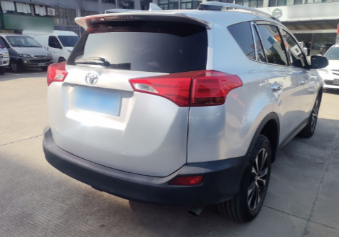 Toyota RAV4 2015 car image #9