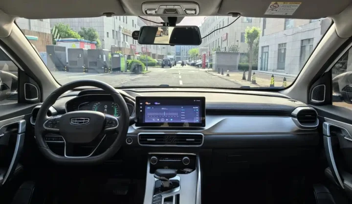 GEELY Coolray 2023 #4 GEELY Coolray 2023 car image #4