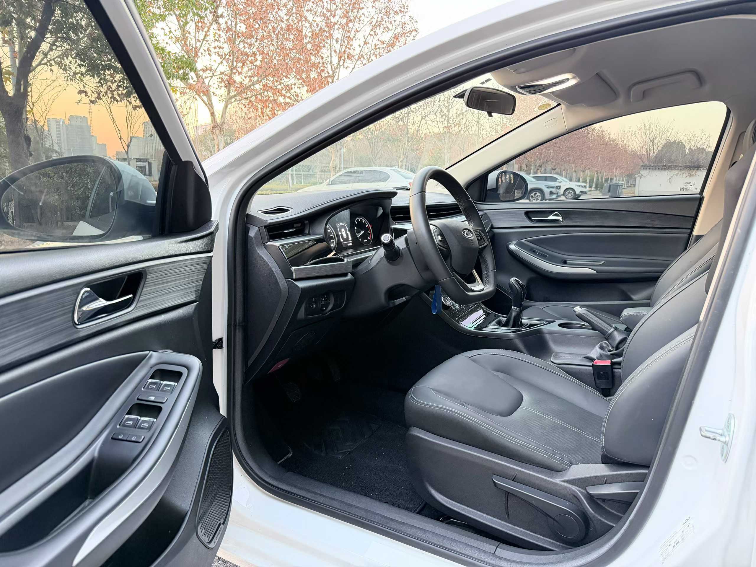 Chery Arrizo 5 2023 car image #2