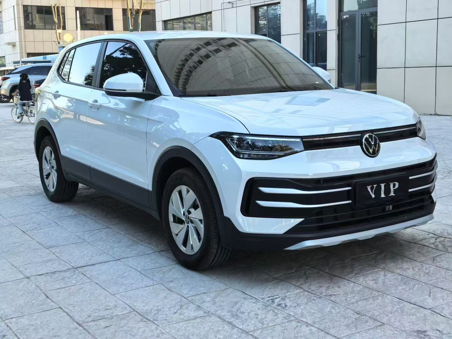 Volkswagen Tharu 2026 #3 Volkswagen Tharu 2026 car image #3