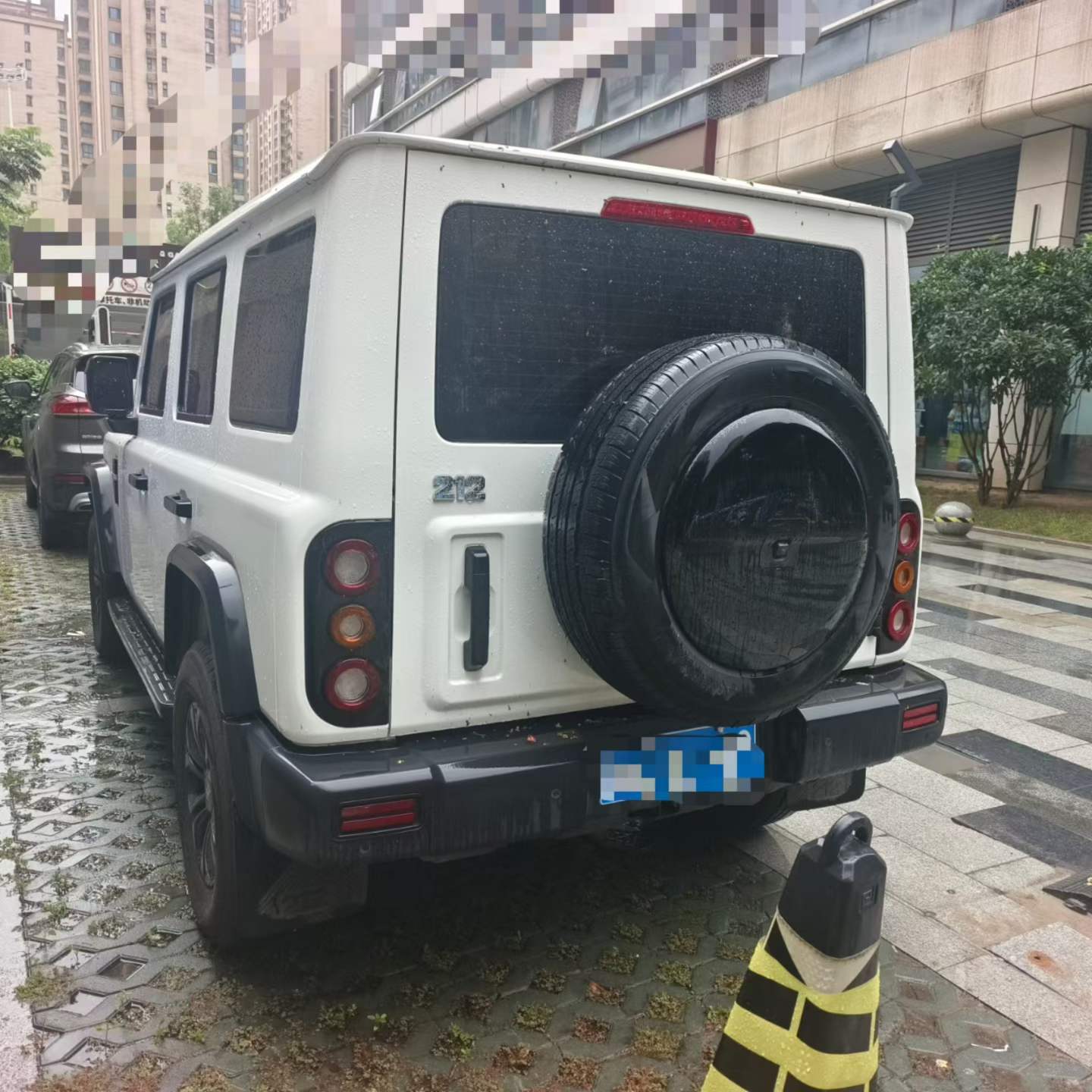 2025 car image #5