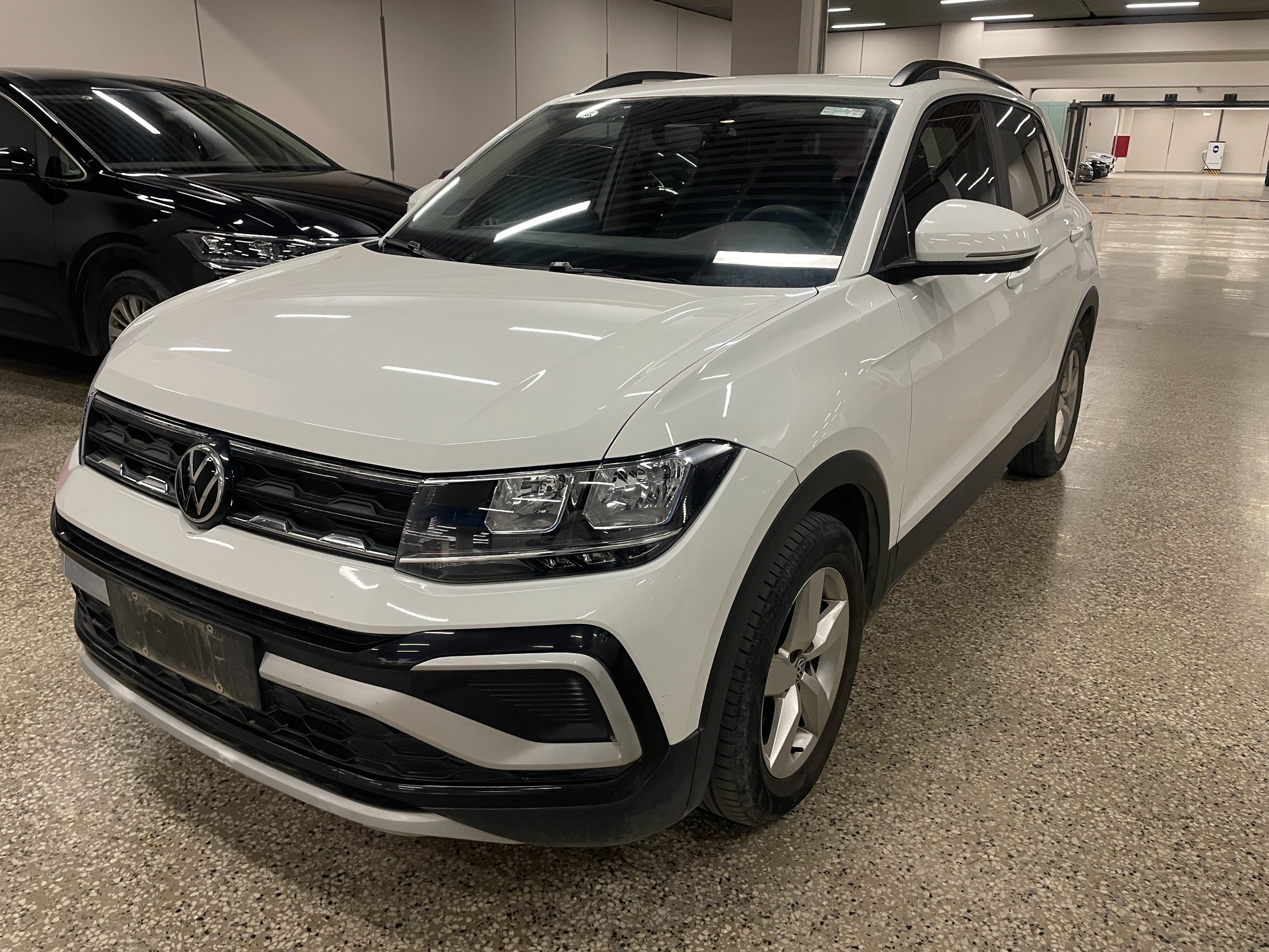 Volkswagen T-Cross 2023 car image 