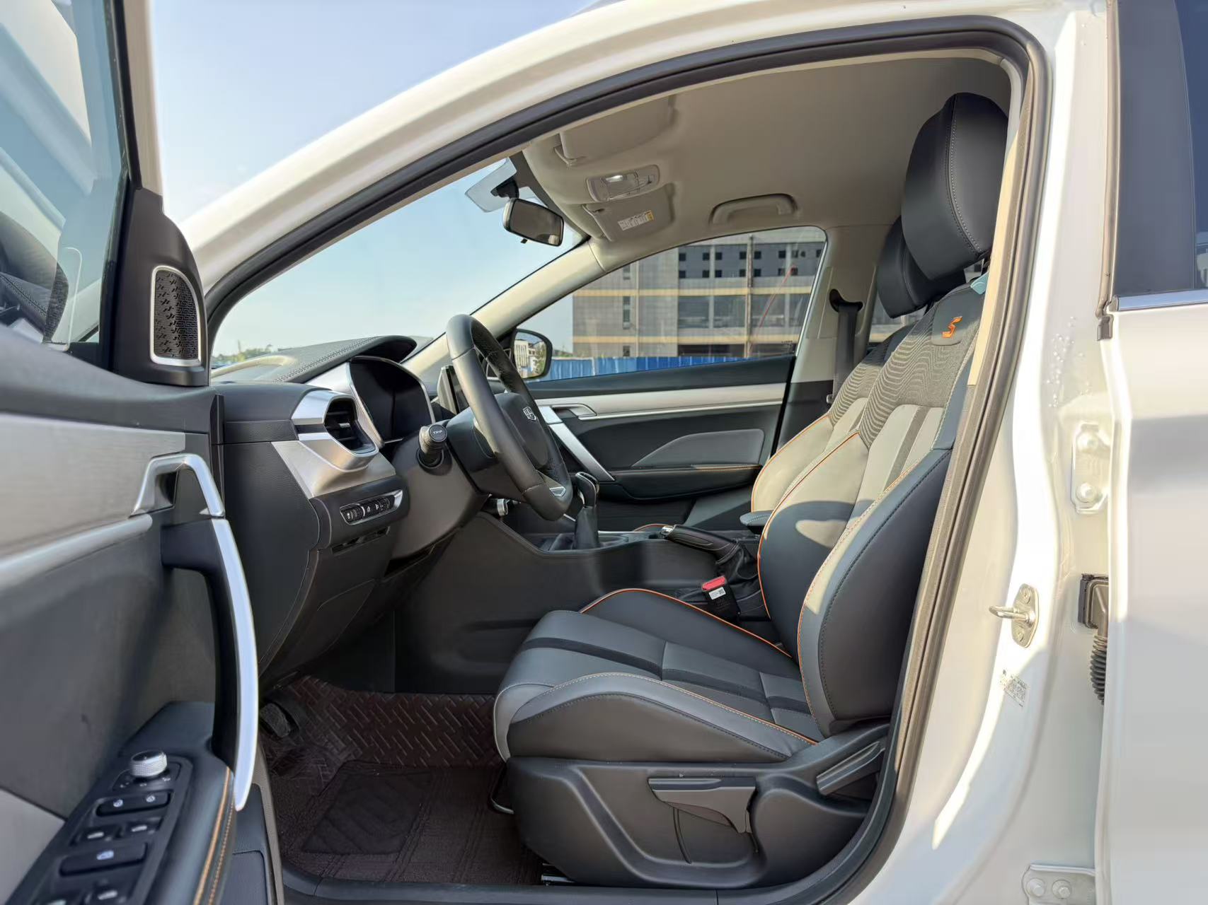 GEELY Coolray 2023 #3 GEELY Coolray 2023 car image #3