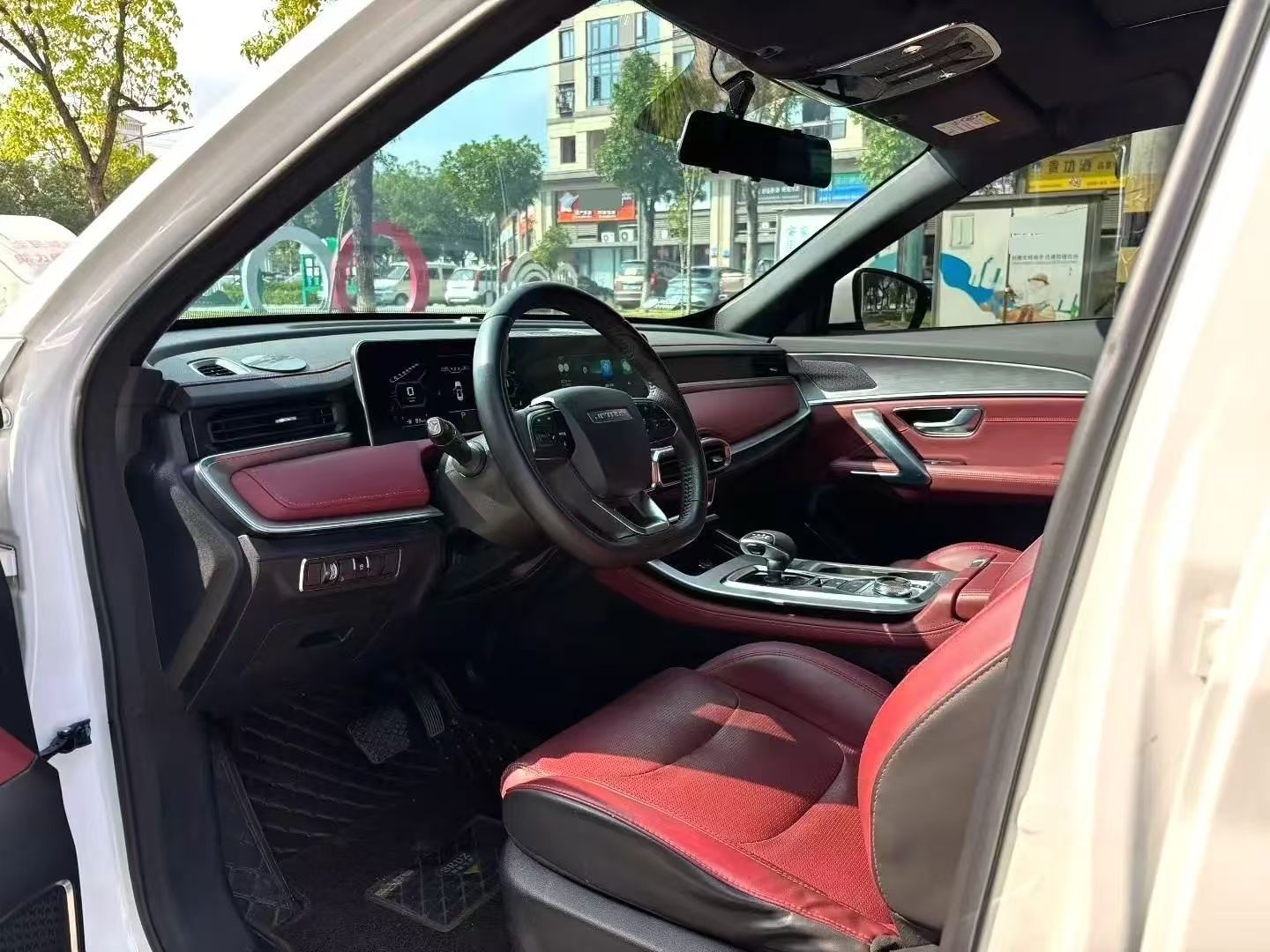 Jetour X70 PLUS 2022 immagine di auto #2