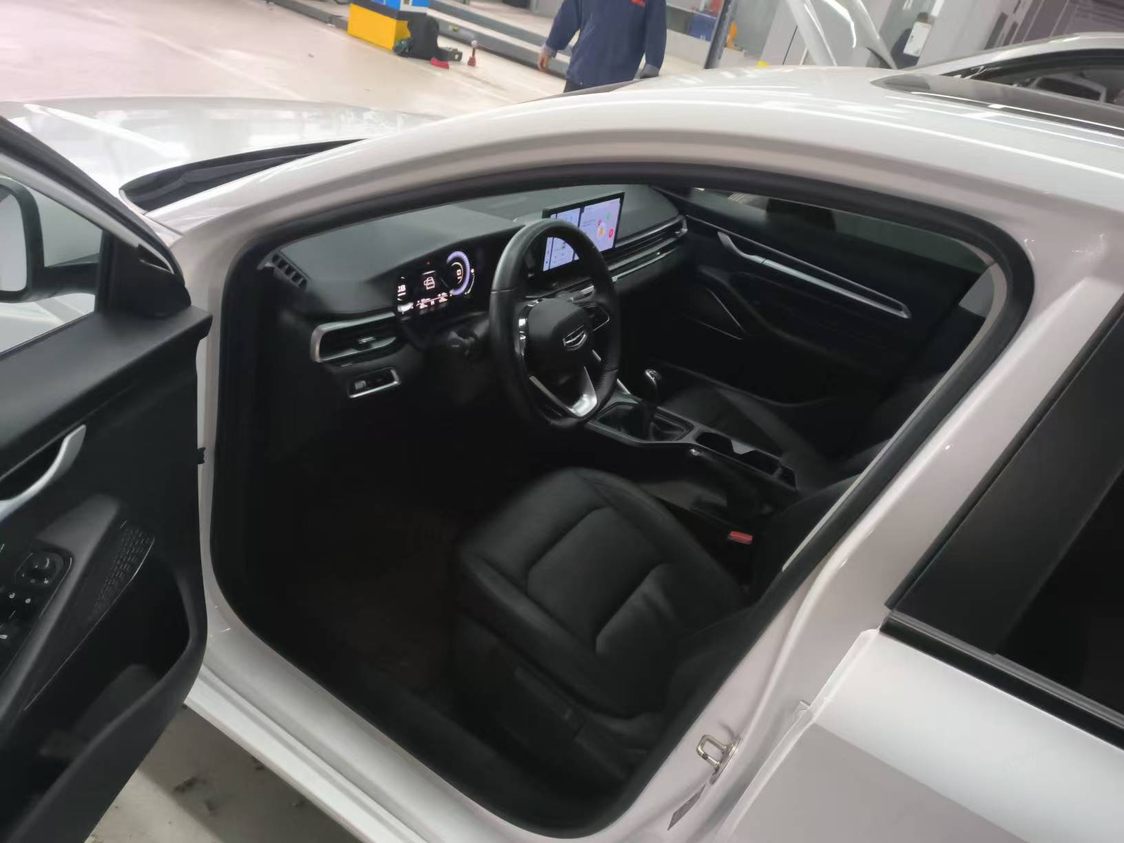 GEELY Emgrand 2023 car image #5