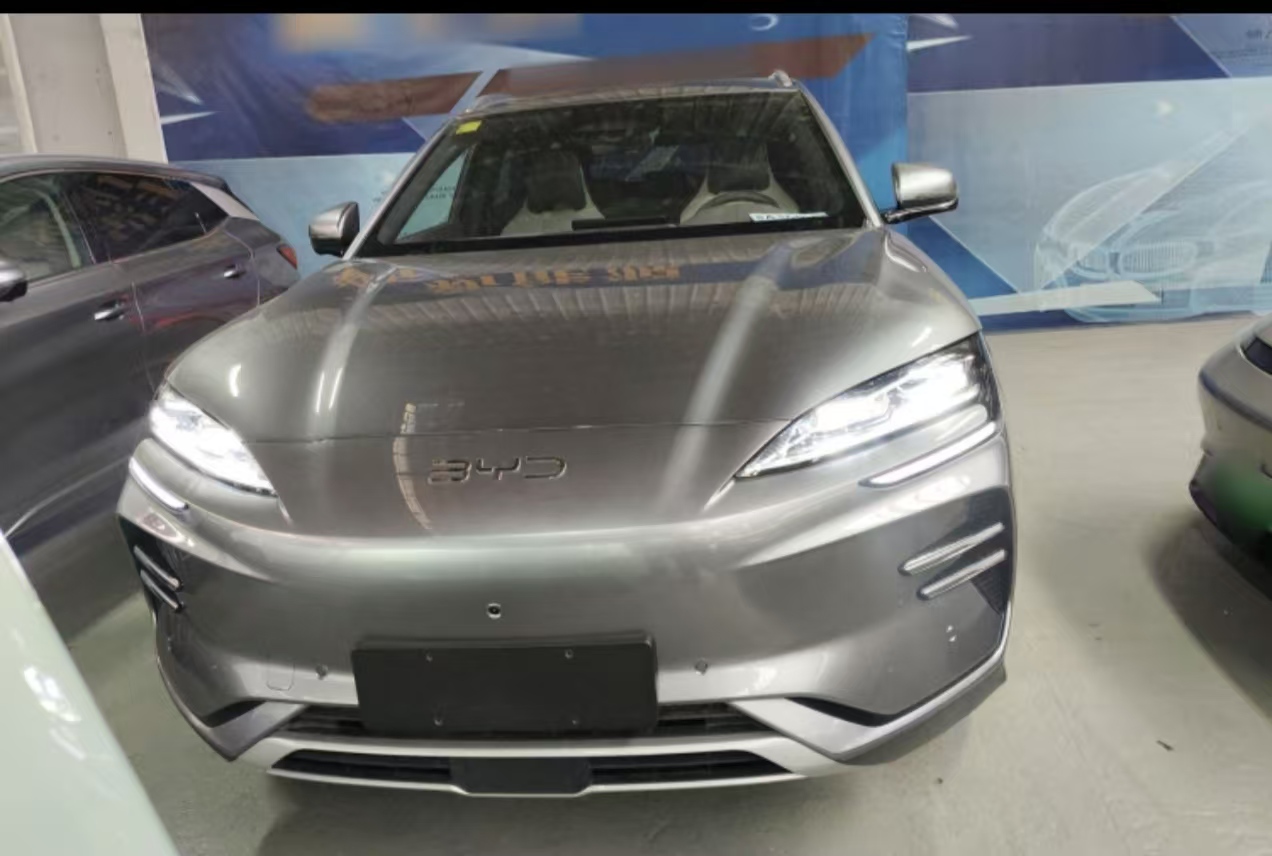 BYD Song Plus 2025 immagine di auto #7