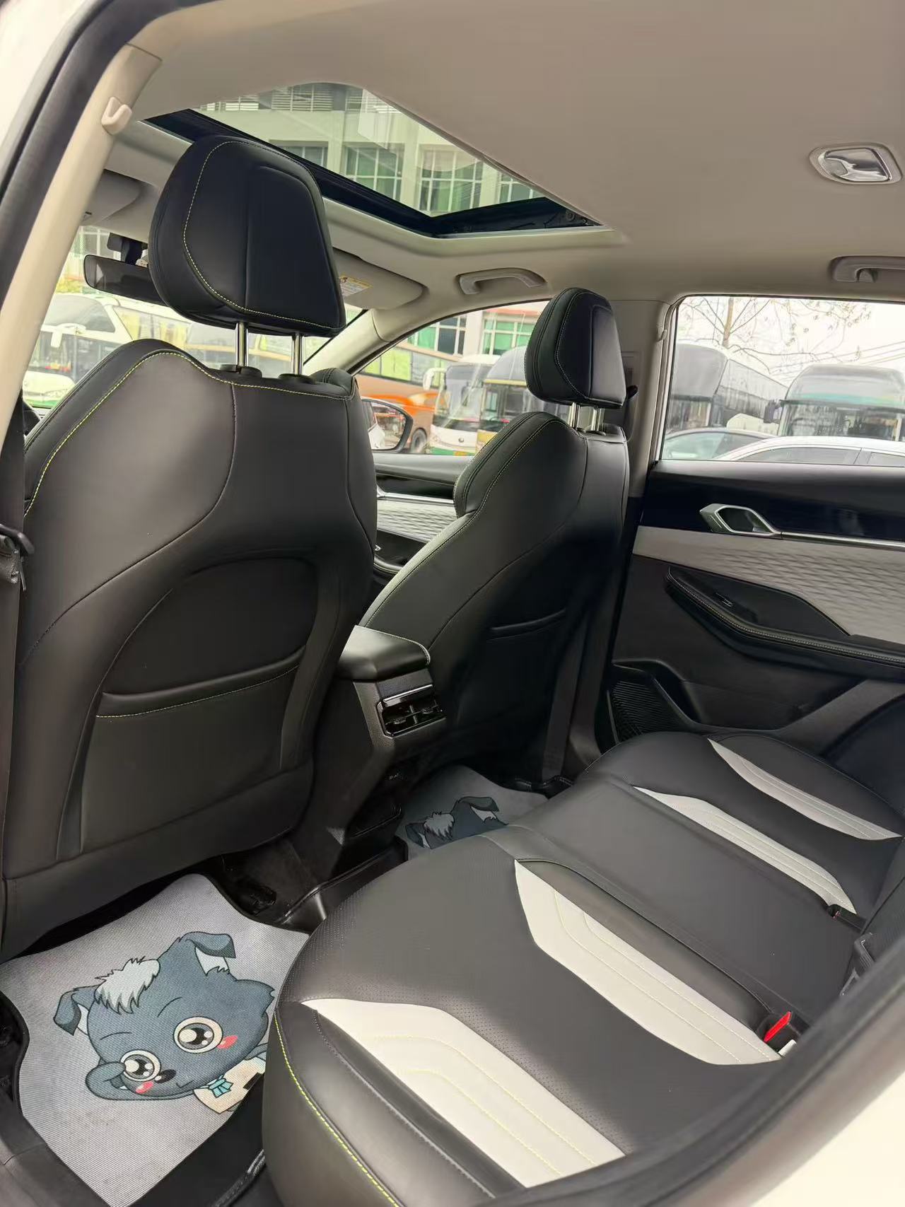 GEELY Coolray 2023 #6 GEELY Coolray 2023 car image #6