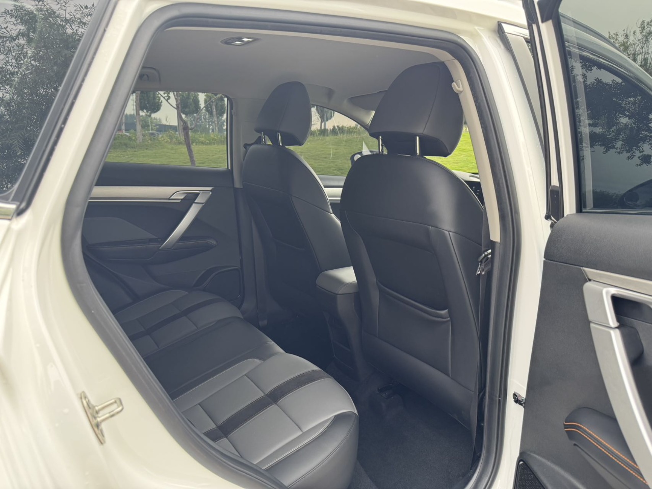 GEELY Coolray 2024 imagem de carro #2