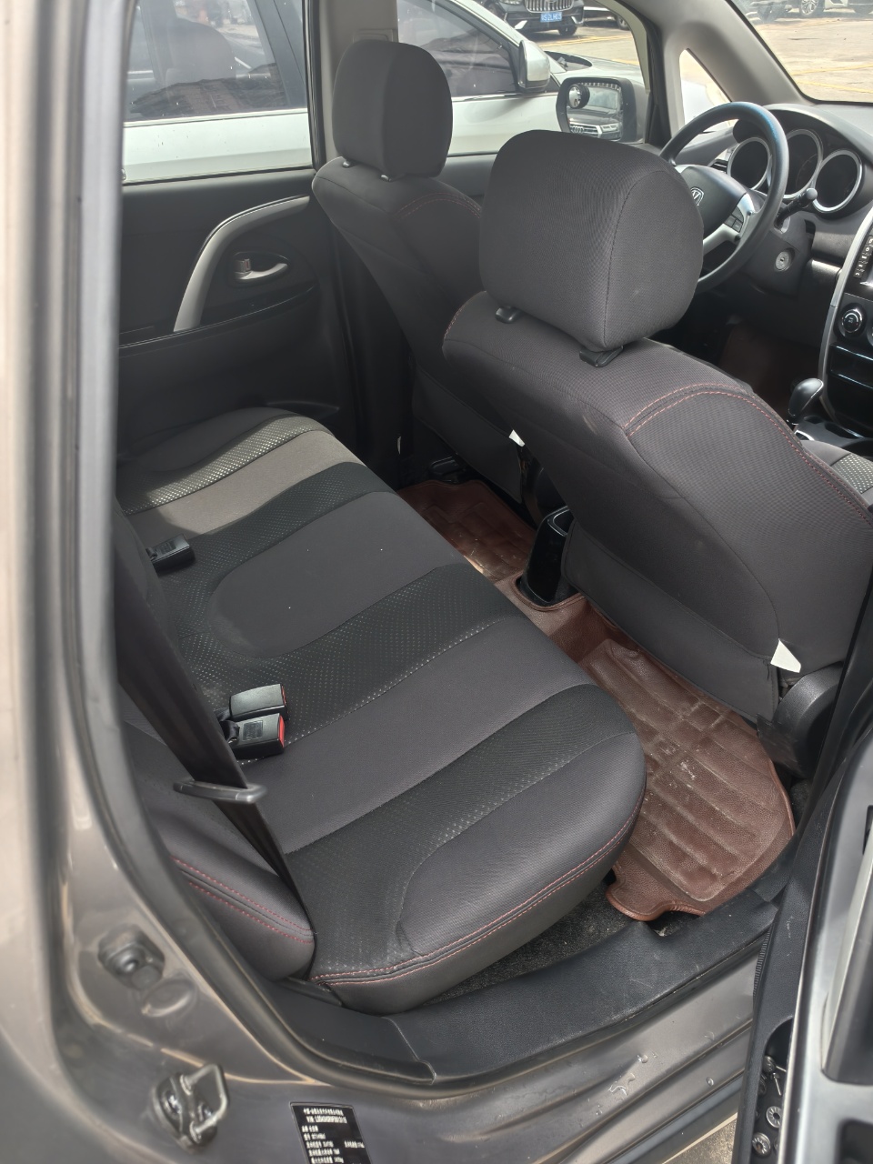 Changan CX20 2015 car image #2