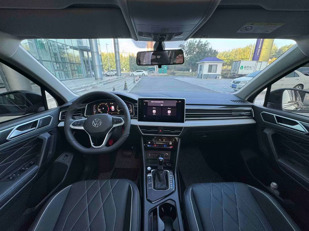 Volkswagen Tiguan L 2024 image de voiture #3