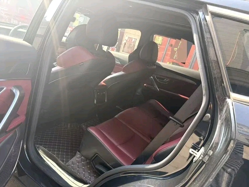 Jetour X70 PLUS 2021 #4 Jetour X70 PLUS 2021 изображение автомобиля #4