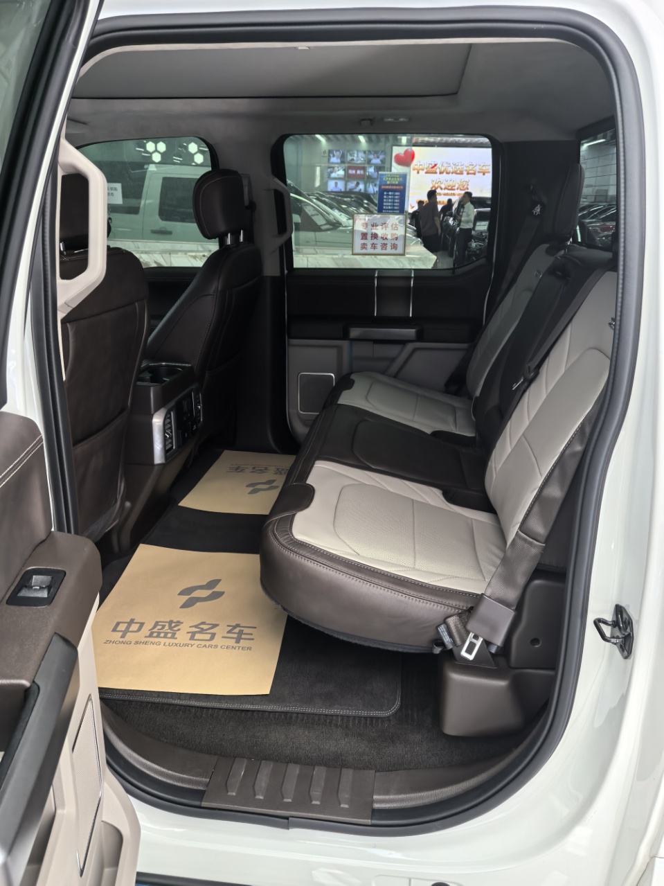 Ford F-150 Raptor 2021 #4 Ford F-150 Raptor 2021 car image #4
