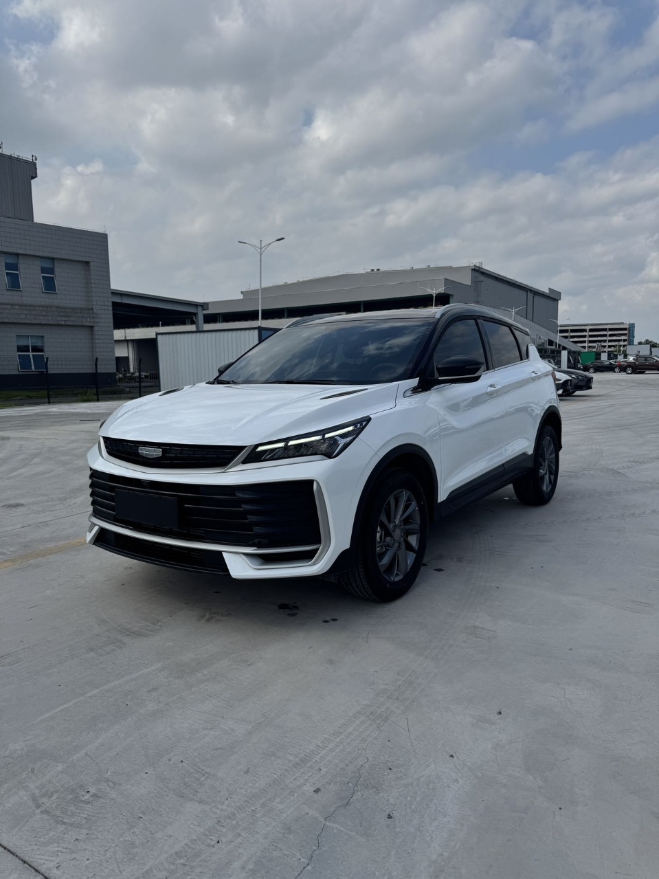 GEELY Coolray 2025 изображение автомобиля #5
