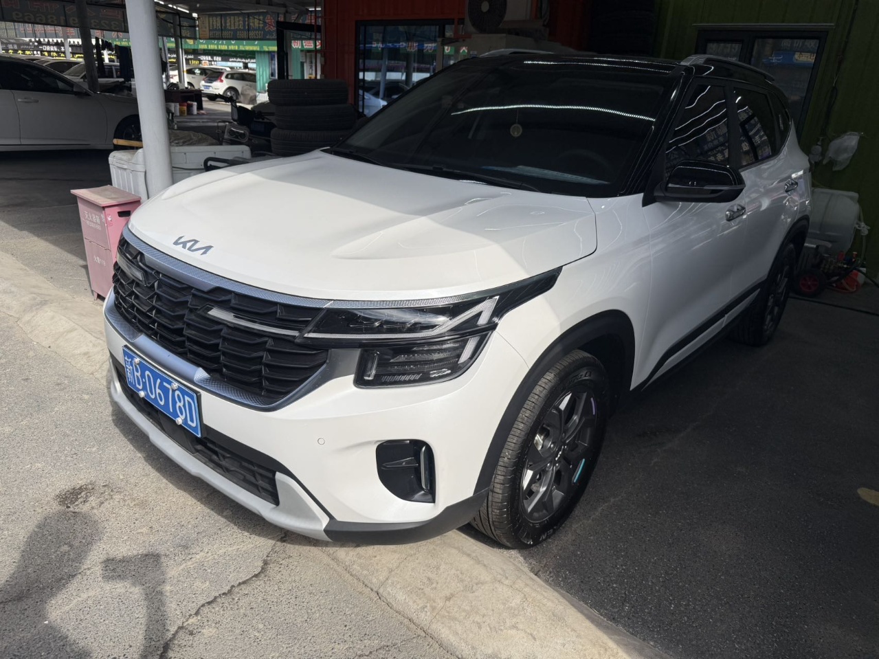Kia Seltos 2025 car image 