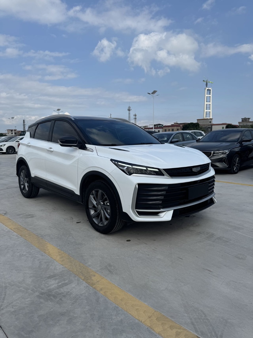 GEELY Coolray 2025 изображение автомобиля 