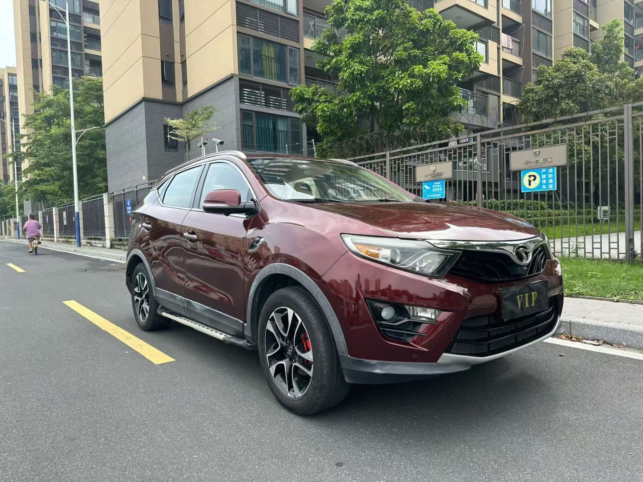 Soueast DX7 2017 Soueast DX7 2017 car image