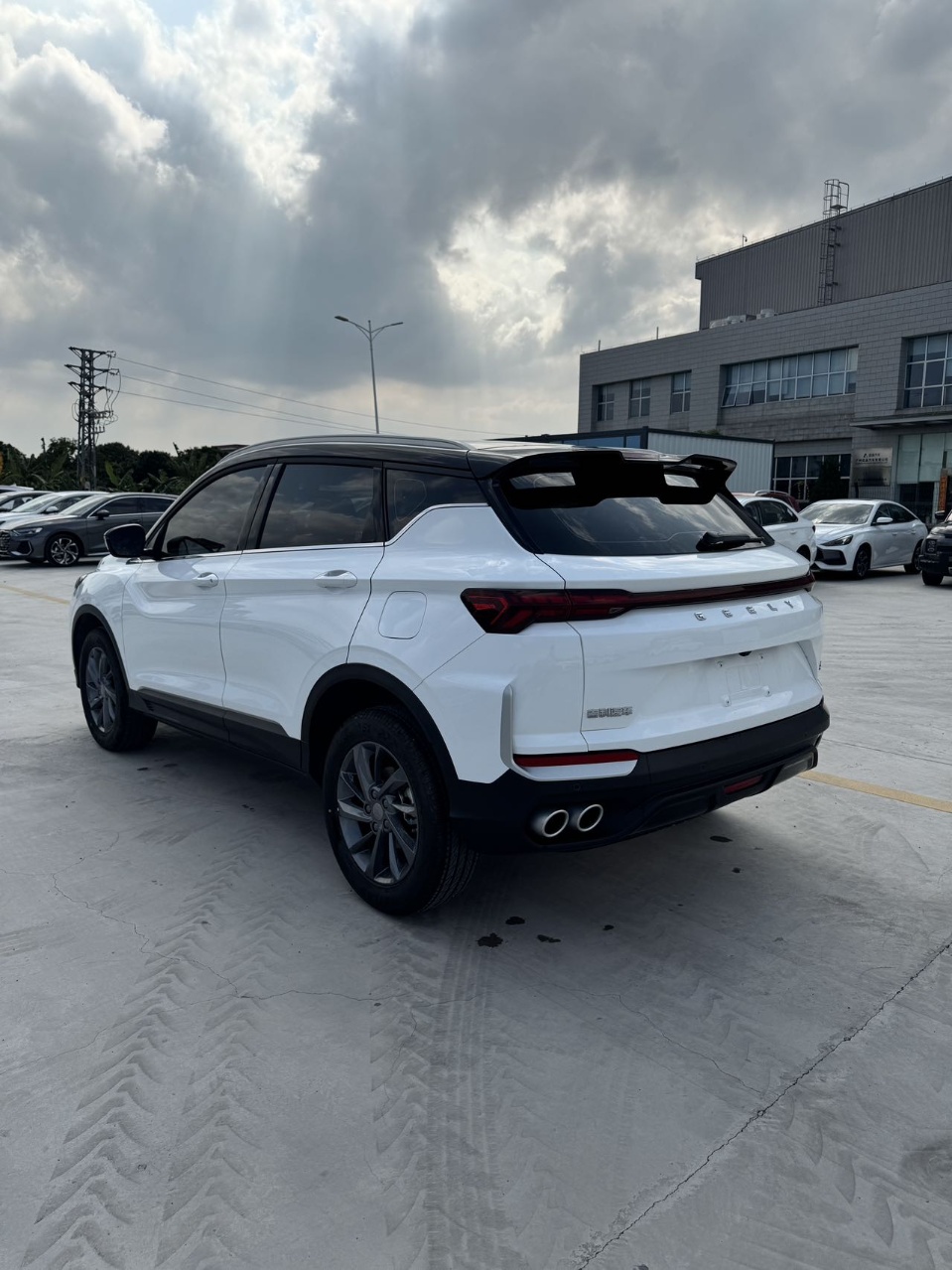 GEELY Coolray 2025 изображение автомобиля #6